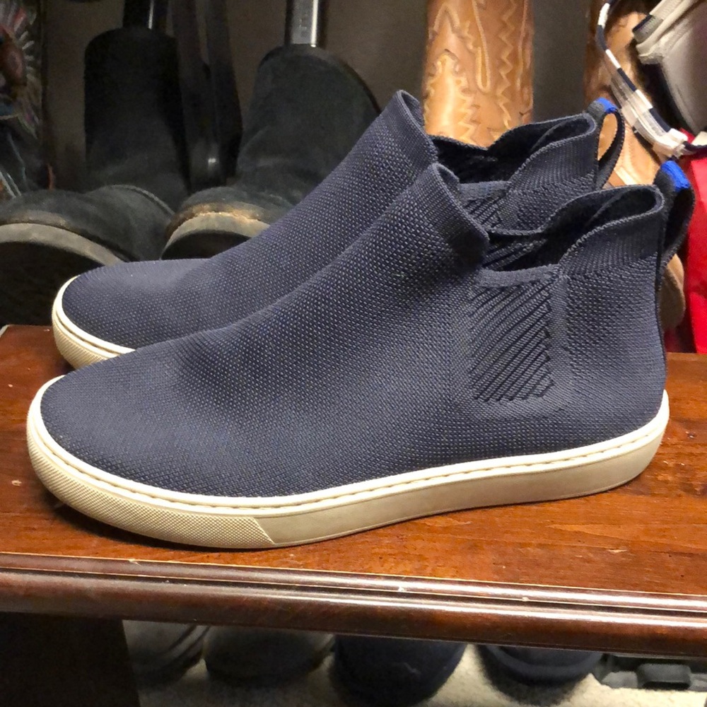 Rothy’s size 8 Chelsea boot sneaker navy blue